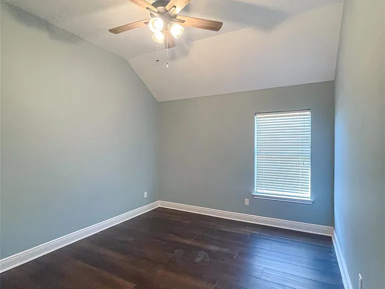 854 Skyspring Ln — Photo 8
