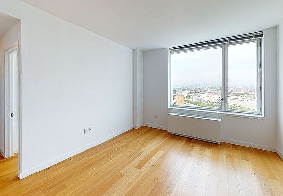 4th image of 6155 Junction Blvd #15M