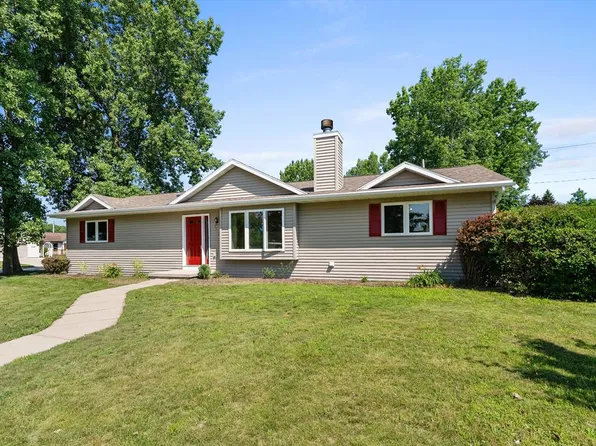 1510 Iowa Pl, Sturgeon Bay, WI 54235