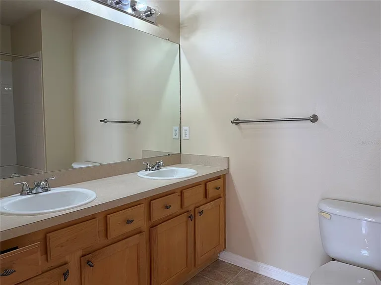 3146 Bayshore Oaks Dr — Photo 11
