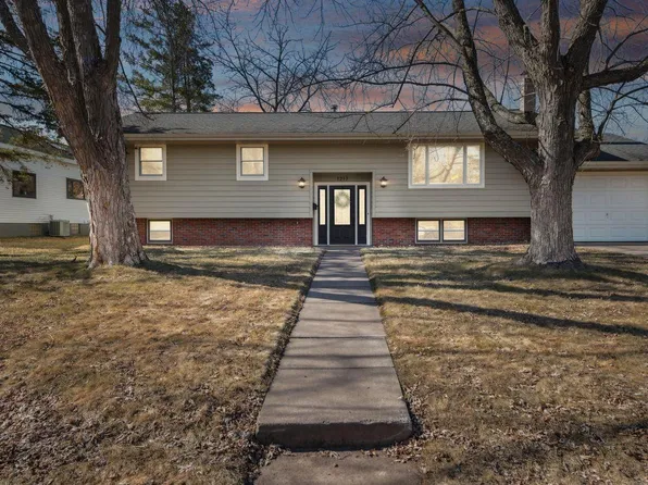 1217 6th Ave W, Ashland, WI 54806