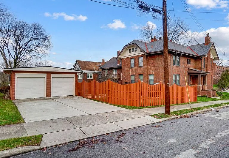 2881 Observatory Ave #2 — Photo 70