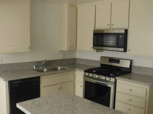 hillview16552, 16552 Hillview Cir APT D, Huntington Beach, CA 92649