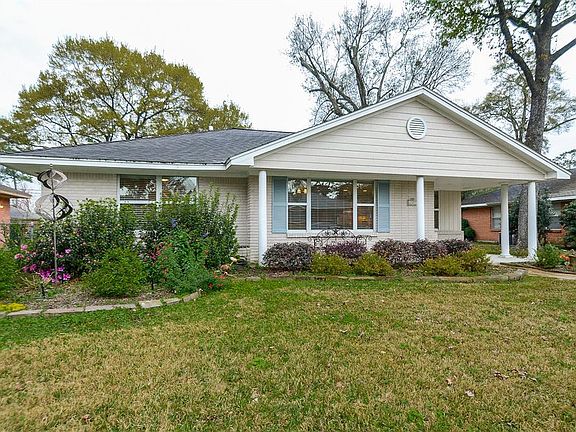 3rd image of 6327 Waltway Dr