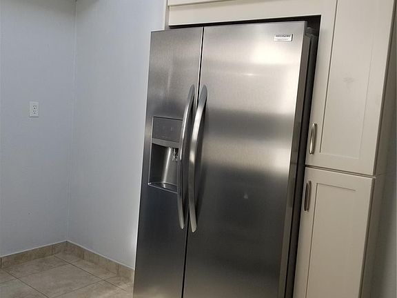 5th image of 5006 W Kentucky Ave