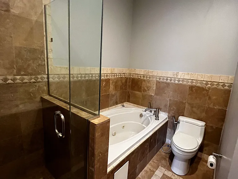 1378 N Wolcott Ave #1A — Photo 14