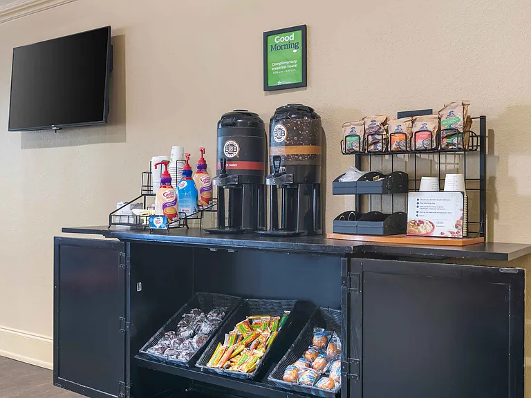 Free Grab-and-Go Breakfast