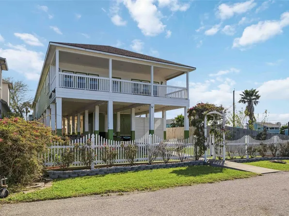 1813 Avenue A, San Leon, TX 77539