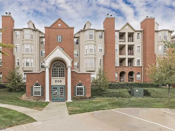 200 Fox Hollow Dr APT 107, Cleveland, OH 44124
