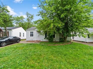 2536 Greenvale Rd, Cleveland, OH 44121