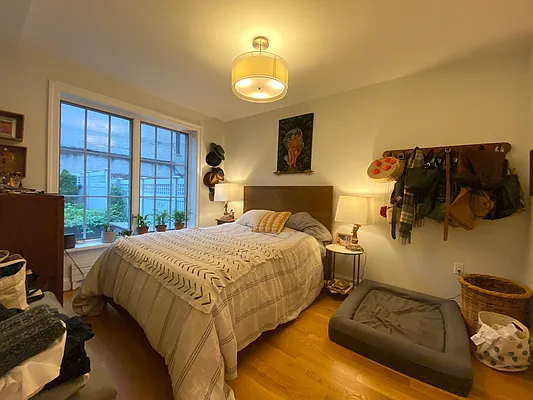 Rented by Grand & Co. | media 7