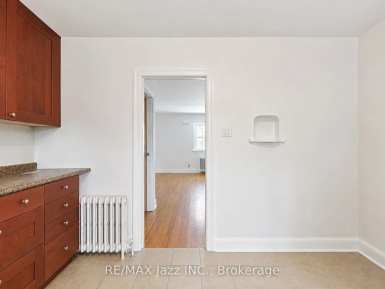 366 Mary St N #5 — Photo 13