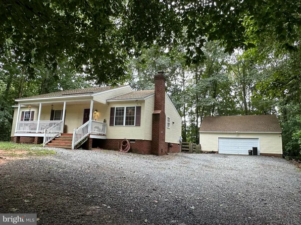 1021 Belsches Rd, Bumpass, VA 23024