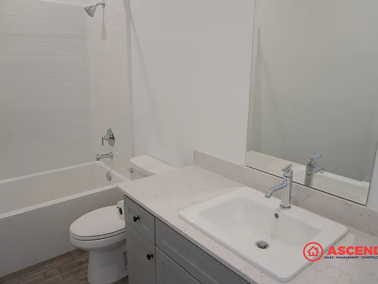 9618 Greenwood Glen Ln — Photo 8