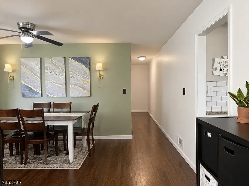 3 bed, 2.0 bath, $3,500 — Photo 2