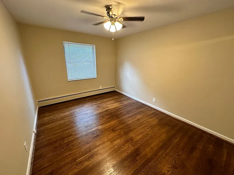 4955 Kelsch Ln — Photo 11