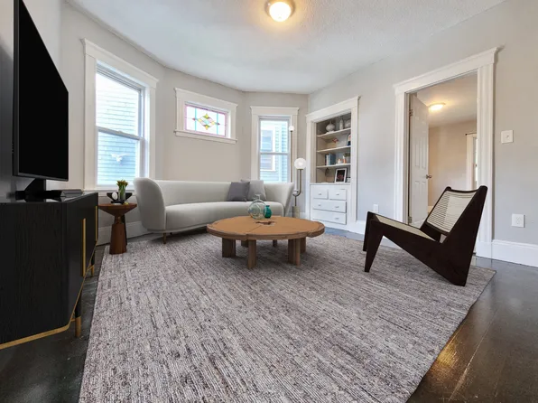 40 Fenton St #1, Dorchester, MA 02122