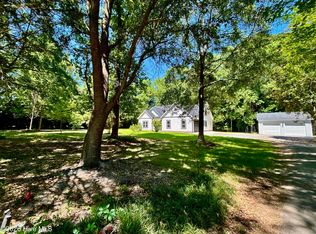 2671 Brookwood Rd, Kinston, NC 28504