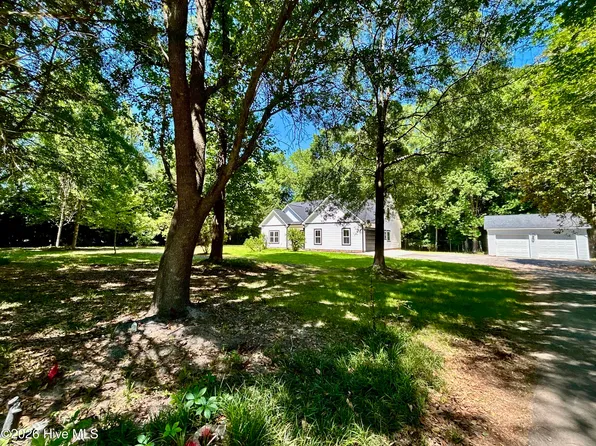 2671 Brookwood Road, Kinston, NC 28504