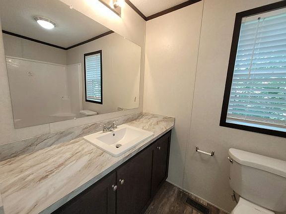 4th image of 705 Romeo Dr #330