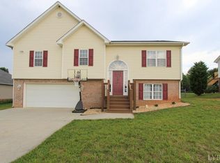 182 Russell Springs Dr, Lynchburg, VA 24501