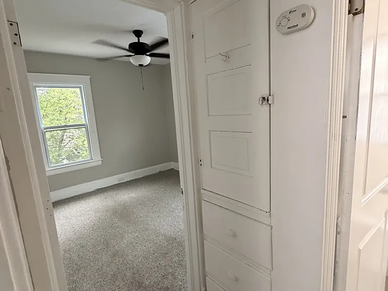 15619 School Ave — Photo 15