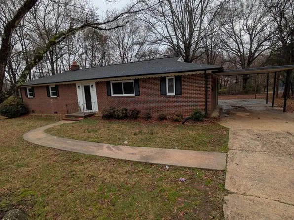 402 11th Ave SE, Conover, NC 28613