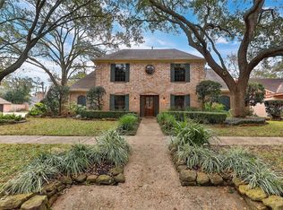 1103 Candlelight Ln, Houston, TX 77018