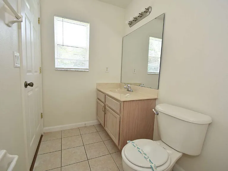 30 Eton Ln #B — Photo 24