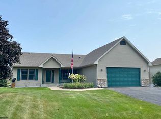 1252 Peninsula Rd, New Richmond, WI 54017