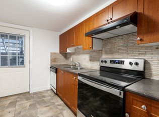 261 Osborne Rd E, North Vancouver, BC
