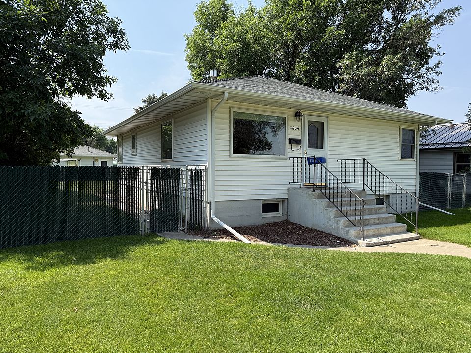 1st image of 2604 6th Ave N