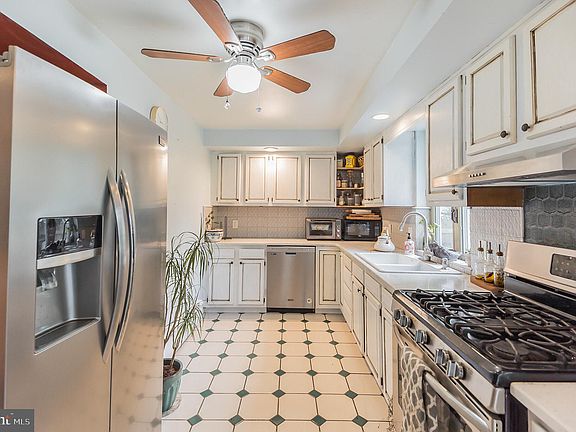 5th image of 310 Pensdale St