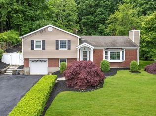 625 Cardinal Rd, Cortlandt Manor, NY 10567