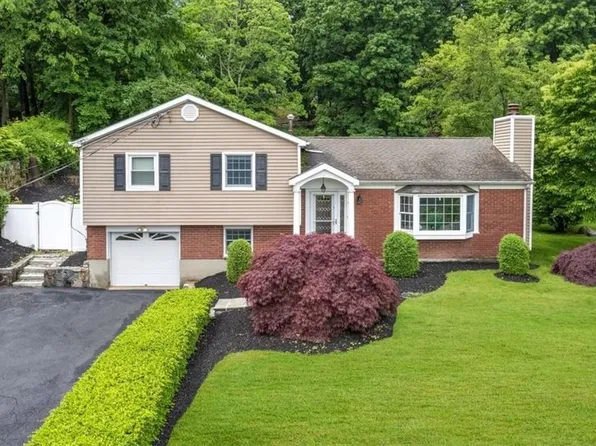 625 Cardinal Road, Cortlandt Manor, NY 10567