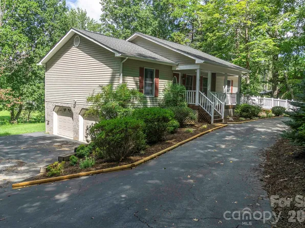 15 Pete Luther Rd, Candler, NC 28715