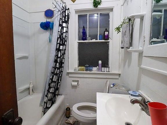 5th image of 3225 N 39th STREET
