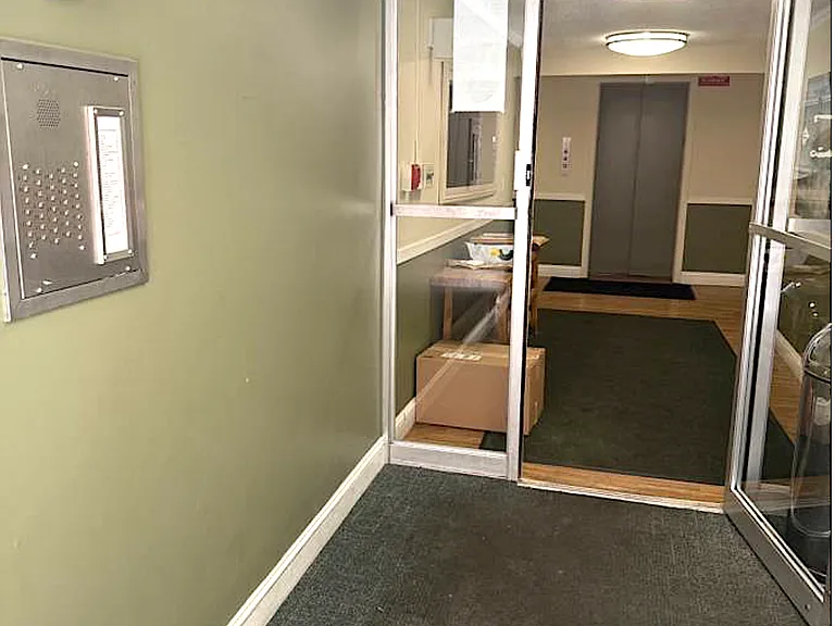 205 Kent St #18 — Photo 3