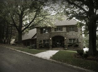 26 Maple Ave, Morgantown, WV 26501