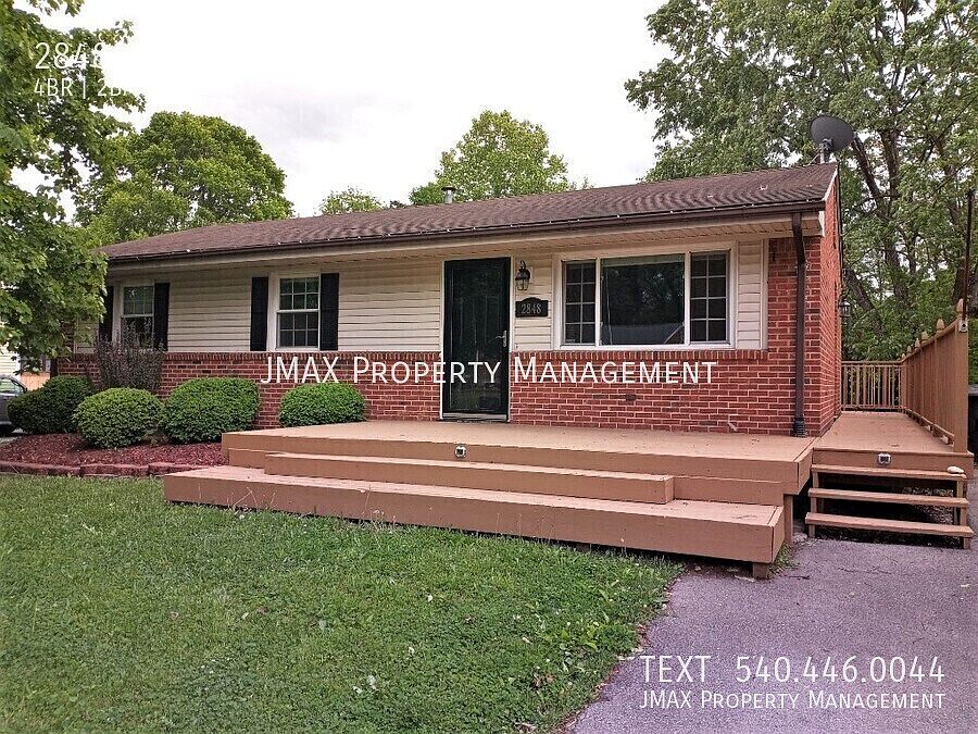 1st image of 2848 Creekwood Dr