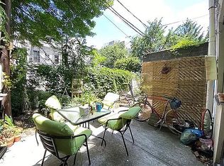 865 Grand St #2E, Brooklyn, NY 11211