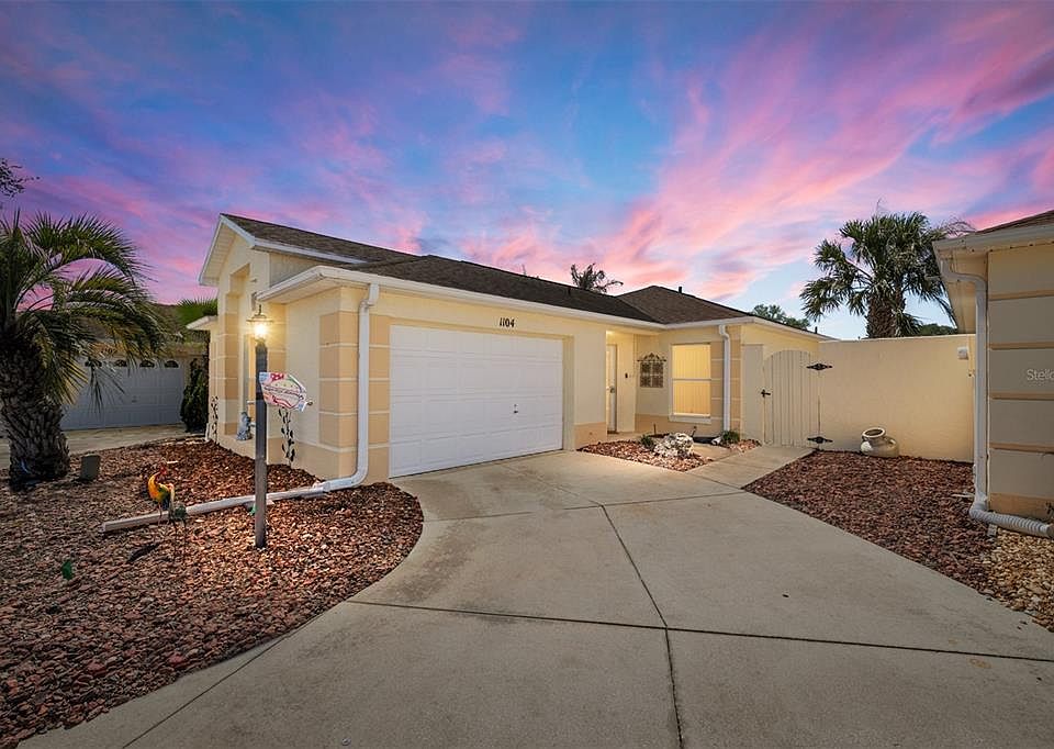 1st image of 1104 San Bernardo Rd