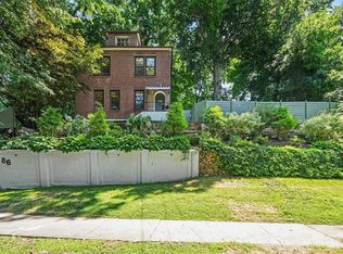 86 Midland Ave, Yonkers, NY 10705