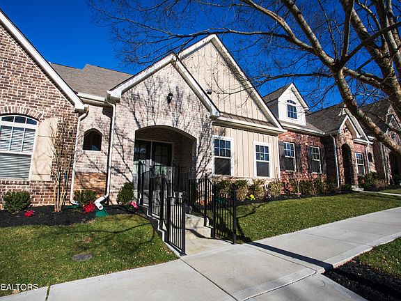 2nd image of 107 Groves Park Blvd E