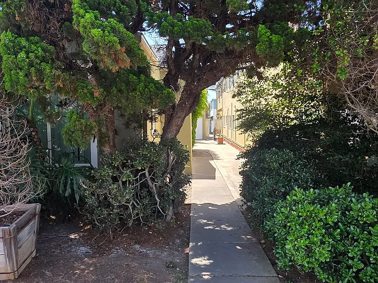 713 Missouri St — Photo 3