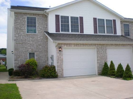 1st image of 2621 E Oaklawn Ct