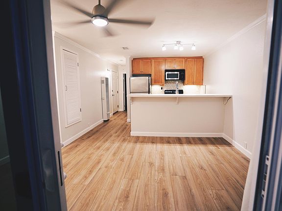 3rd image of 2652 A St