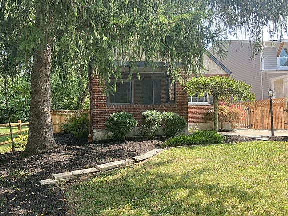 3rd image of 7132 Mayfield Ave