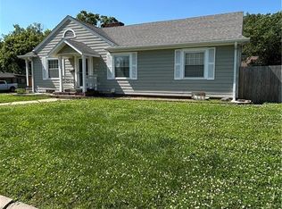 112 W Neosho St, Iola, KS 66749