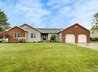 606 Hawthorne Dr, Pandora, OH 45877